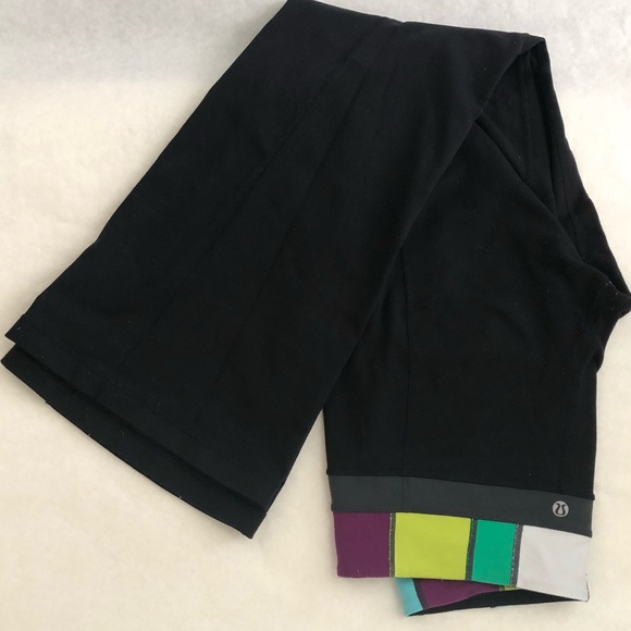 Lululemon Vintage Bootleg Pants -Reverse to Black - Picture 6 of 6